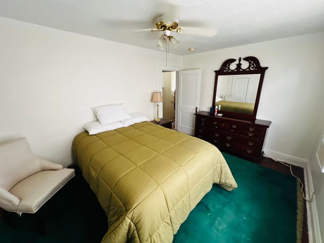 2721 S Staunton Road, Huntington, WV 25702