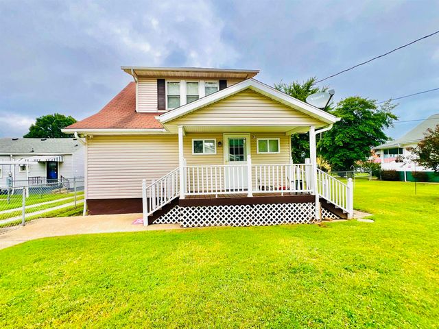 2721 S Staunton Road, Huntington, WV 25702