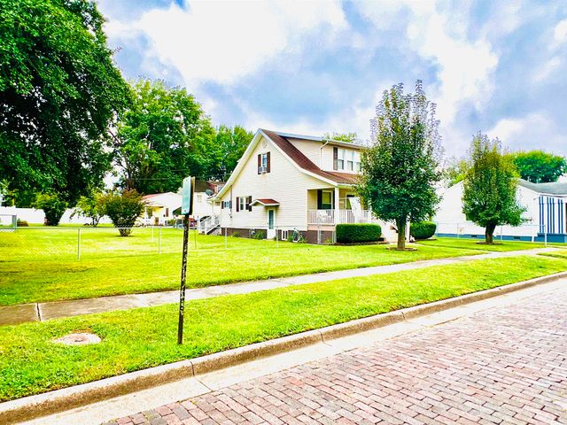 2721 S Staunton Road, Huntington, WV 25702
