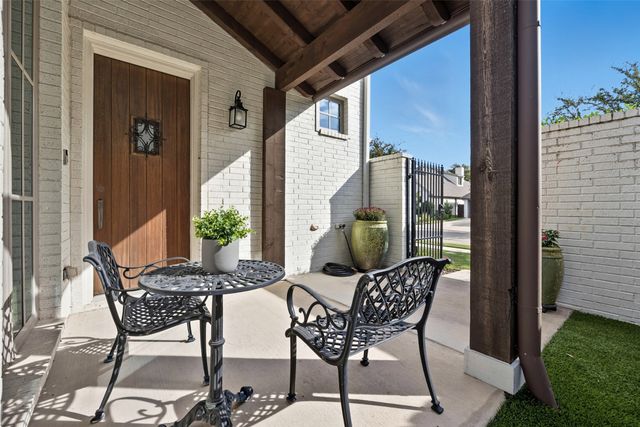 510 Sheer Bliss Lane, Fort Worth, TX 76114