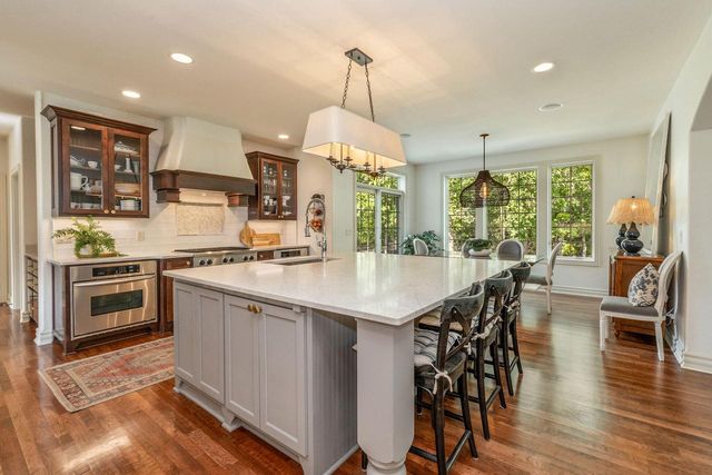 2455 Mound Zion Woods COURT, Brookfield, WI 53005