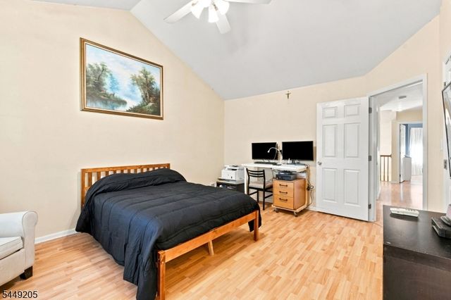 9 Gallop Ln, Franklin Twp., NJ 08873
