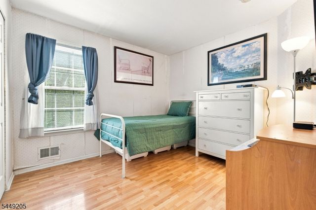 9 Gallop Ln, Franklin Twp., NJ 08873