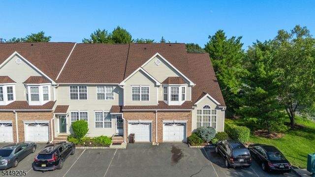 9 Gallop Ln, Franklin Twp., NJ 08873