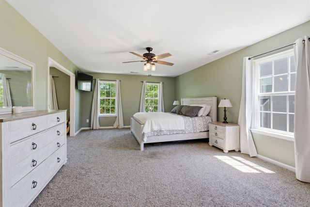 2029 Trenton Dr, Spring Hill, TN 37174