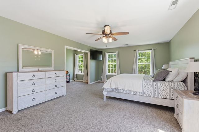 2029 Trenton Dr, Spring Hill, TN 37174