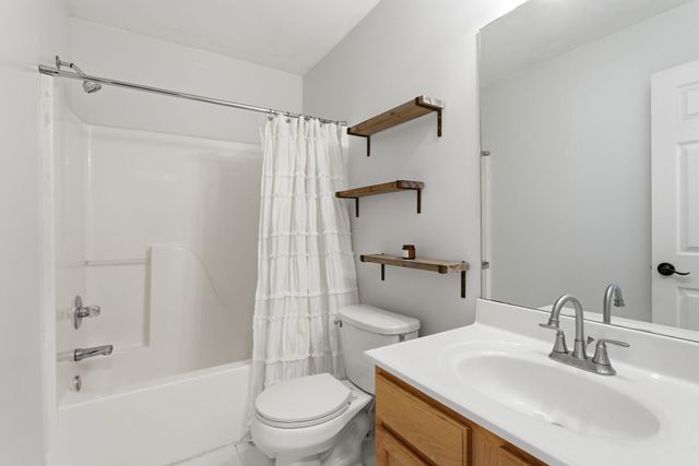 2029 Trenton Dr, Spring Hill, TN 37174
