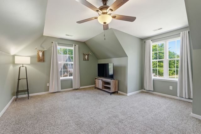 2029 Trenton Dr, Spring Hill, TN 37174