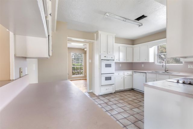 5603 Mossy Timbers Drive, Humble, TX 77346