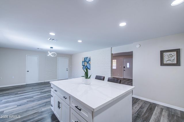 301 N 87TH Street, Mesa, AZ 85207