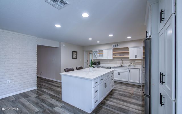 301 N 87TH Street, Mesa, AZ 85207