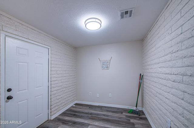 301 N 87TH Street, Mesa, AZ 85207
