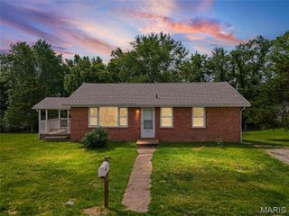 5444 Donald Drive, High Ridge, MO 63049