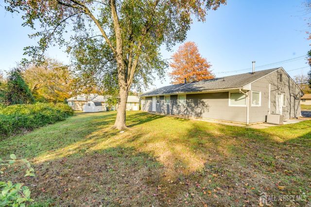 5 Stanworth Road, South Brunswick, NJ 08824