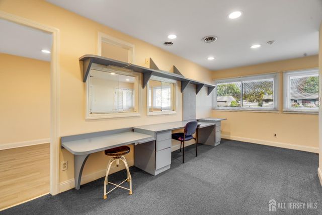 5 Stanworth Road, South Brunswick, NJ 08824