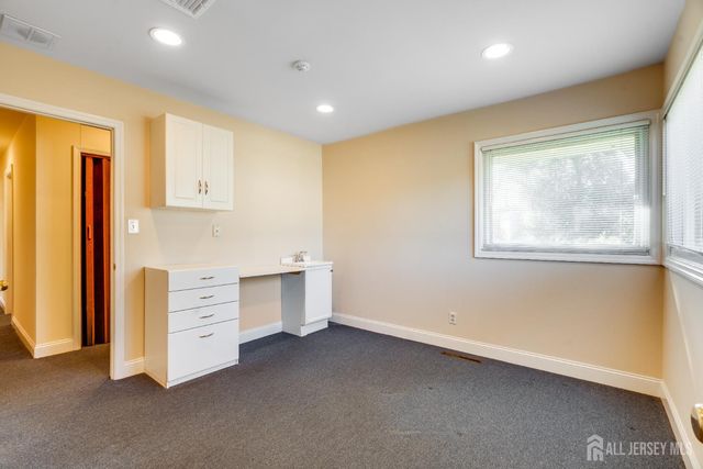 5 Stanworth Road, South Brunswick, NJ 08824