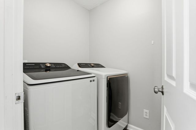 1961 Egypt Rd, Chapel Hill, TN 37034