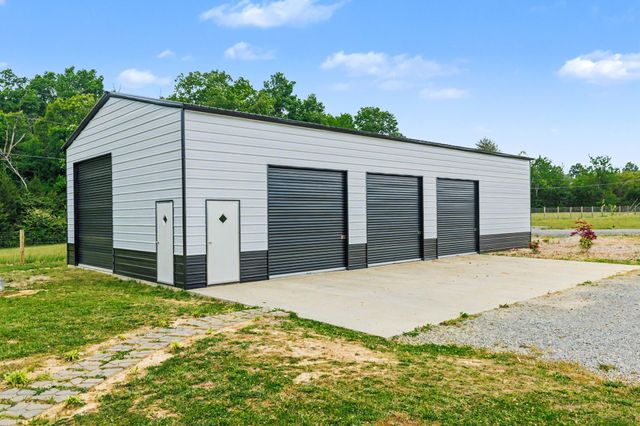 1961 Egypt Rd, Chapel Hill, TN 37034
