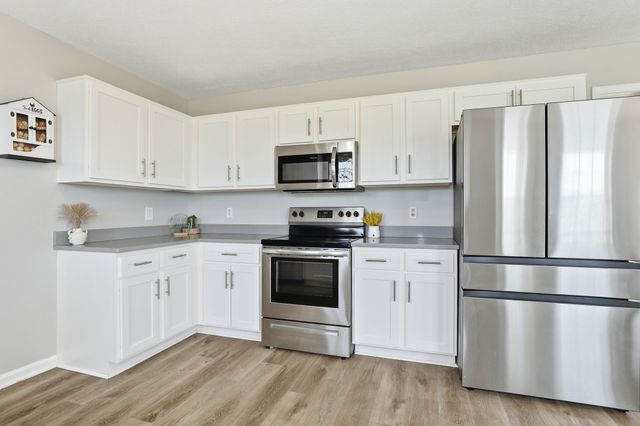1961 Egypt Rd, Chapel Hill, TN 37034