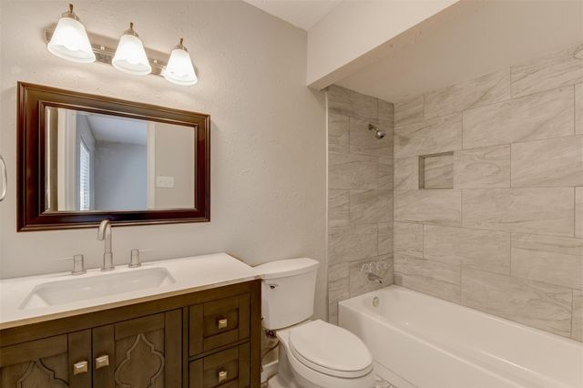 24015 Beef Canyon Drive, Hockley, TX 77447