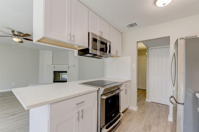 24015 Beef Canyon Drive, Hockley, TX 77447