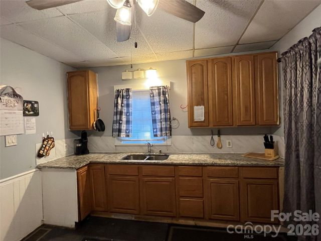 74 Meadow Avenue NE, Concord, NC 28025