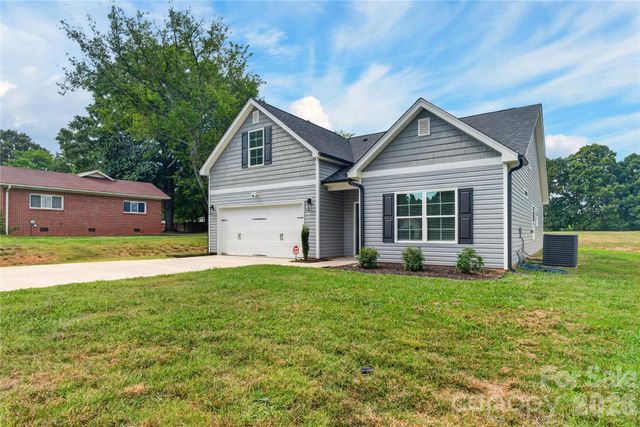 687 Deadmon Road, Mocksville, NC 27028