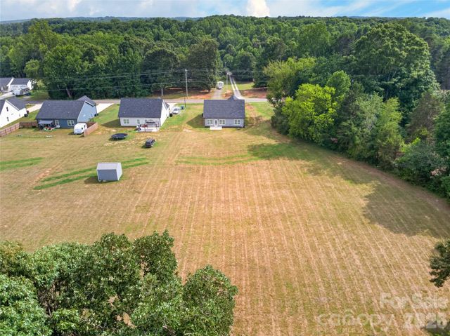 687 Deadmon Road, Mocksville, NC 27028