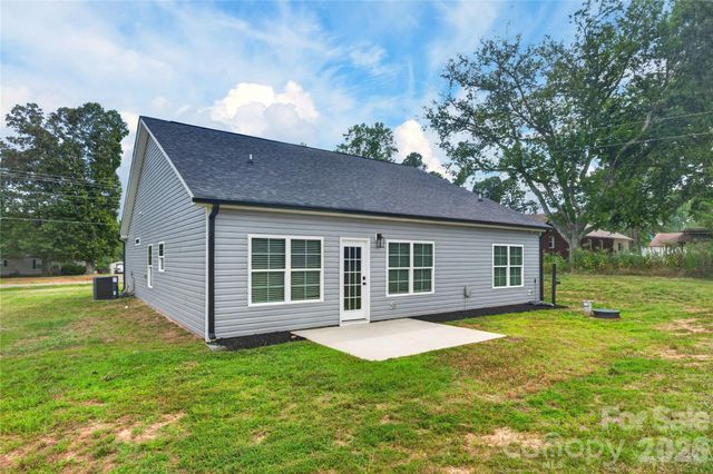687 Deadmon Road, Mocksville, NC 27028