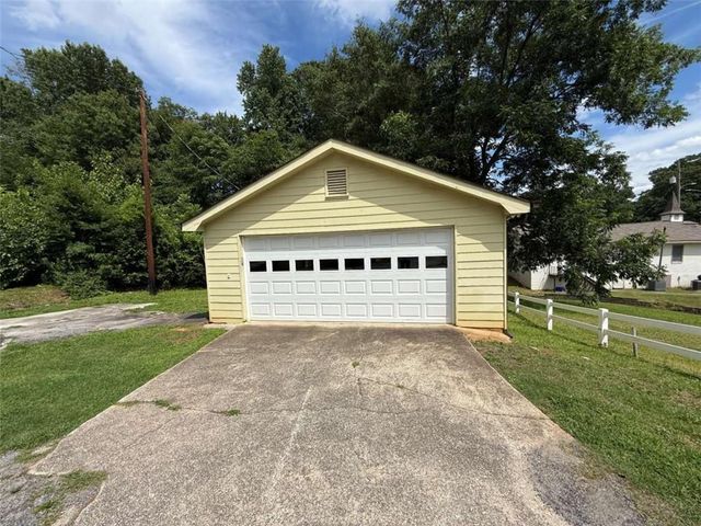 954 Bryant Street, Conyers, GA 30012