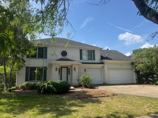 1108 Hollingswood Avenue, Naperville, IL 60564