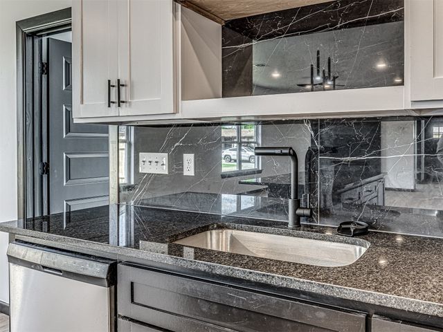 4419 Meadowpark Drive, Midwest City, OK 73110