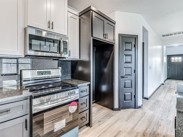 4419 Meadowpark Drive, Midwest City, OK 73110