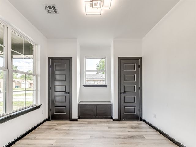4419 Meadowpark Drive, Midwest City, OK 73110