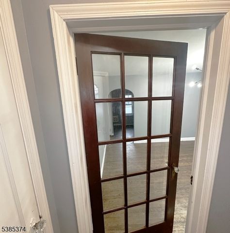 53 Pallant Ave, Linden City, NJ 07036
