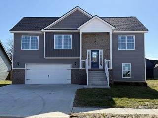 468 Ayden Ln, Clarksville, TN 37042
