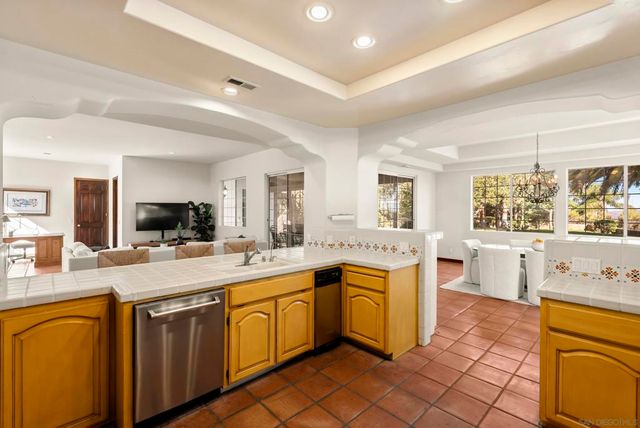 28889 Anderson Ct., Escondido, CA 92026