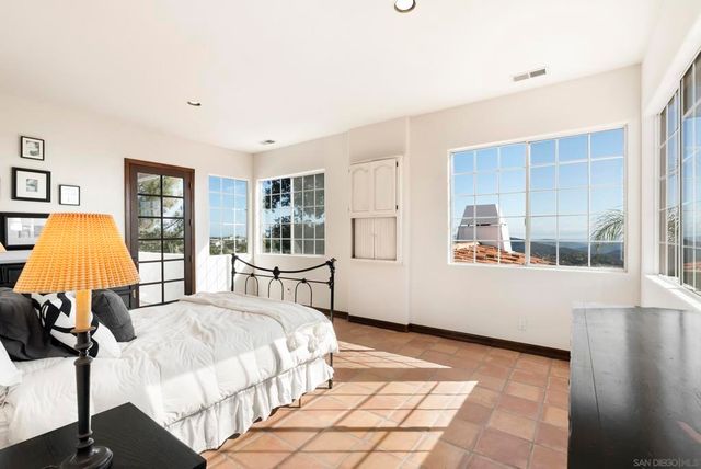 28889 Anderson Ct., Escondido, CA 92026