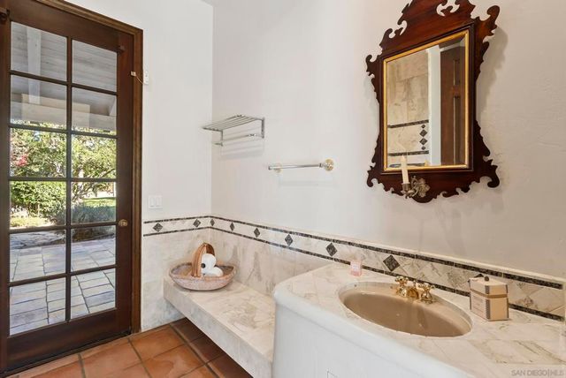 28889 Anderson Ct., Escondido, CA 92026