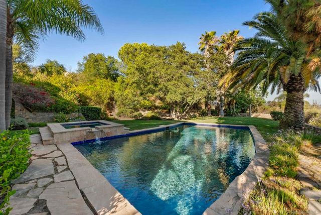 28889 Anderson Ct., Escondido, CA 92026