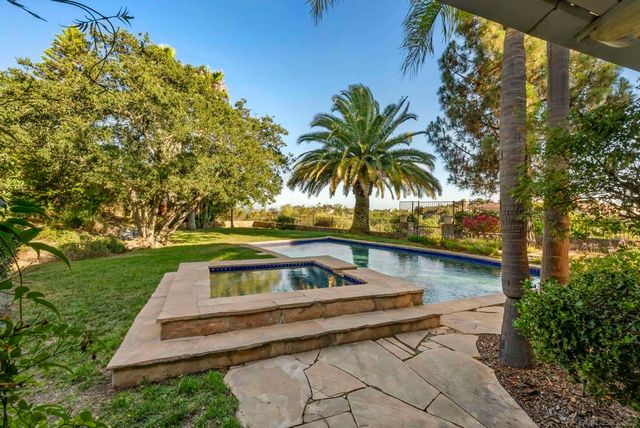 28889 Anderson Ct., Escondido, CA 92026