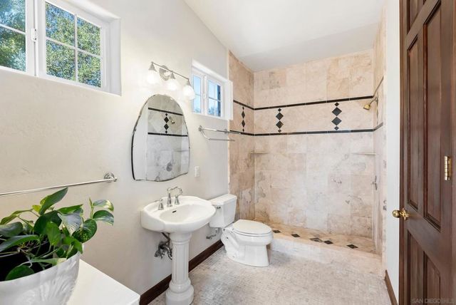 28889 Anderson Ct., Escondido, CA 92026