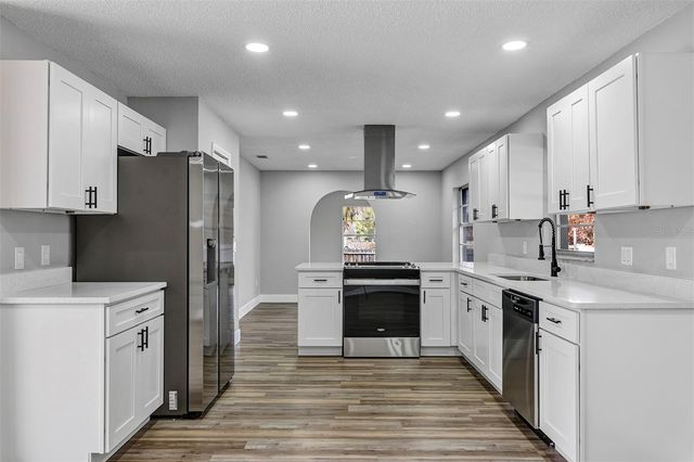 413 MAJORCA AVENUE, Altamonte Springs, FL 32714