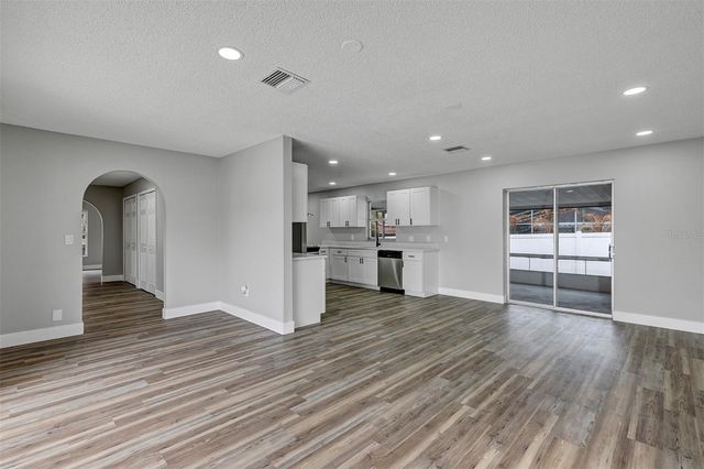 413 MAJORCA AVENUE, Altamonte Springs, FL 32714