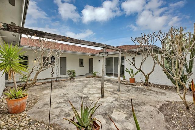 413 MAJORCA AVENUE, Altamonte Springs, FL 32714