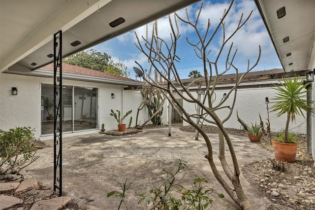 413 MAJORCA AVENUE, Altamonte Springs, FL 32714