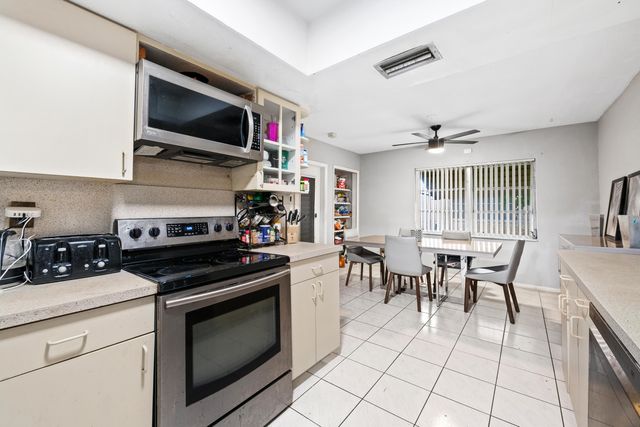 3941 NW 46th Avenue, Fort Lauderdale, FL 33319