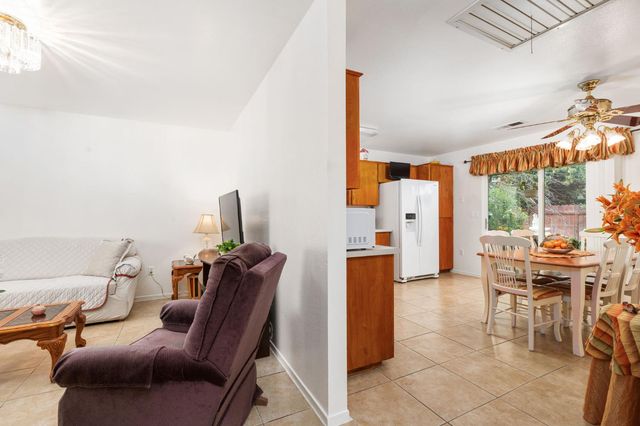 23663 Las Palmas Avenue, Madera, CA 93637