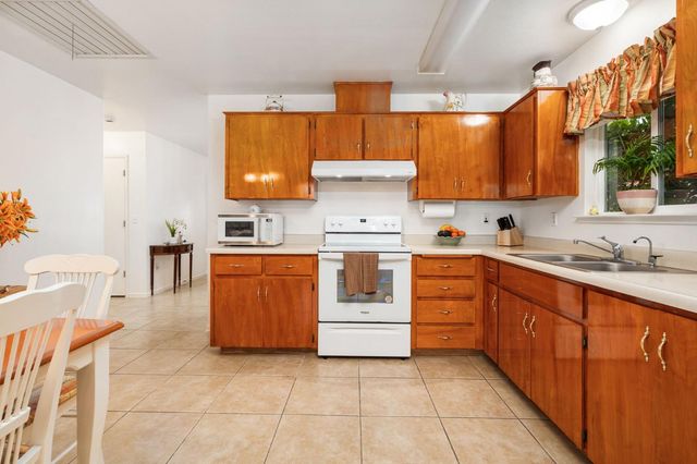 23663 Las Palmas Avenue, Madera, CA 93637