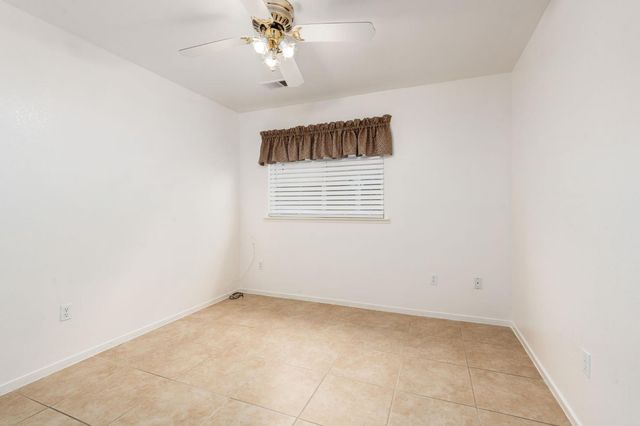 23663 Las Palmas Avenue, Madera, CA 93637